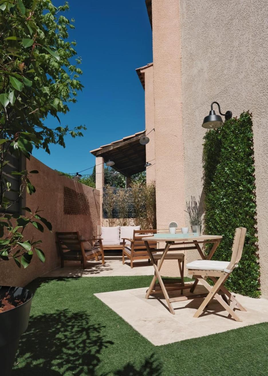 Studio Renove Avec Belle Terrasse Aix-en-Provence Exterior foto